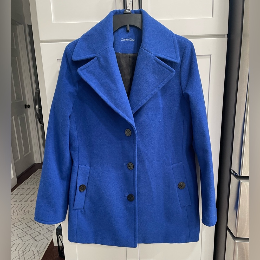 Calvin Klein Women’s size 14 royal blue peacoat with pockets